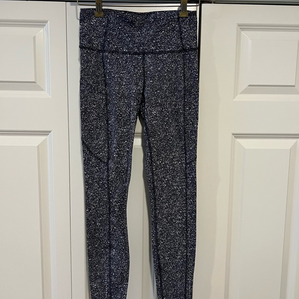 Lululemon Athletica Black and White Speckled Leggings